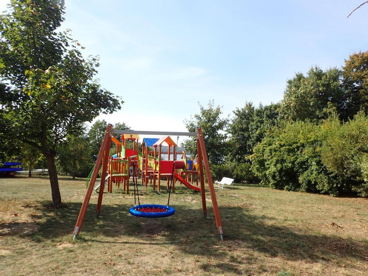 Kameralny Przy Promenadzie - Pokoje Charzykowy Exterior foto